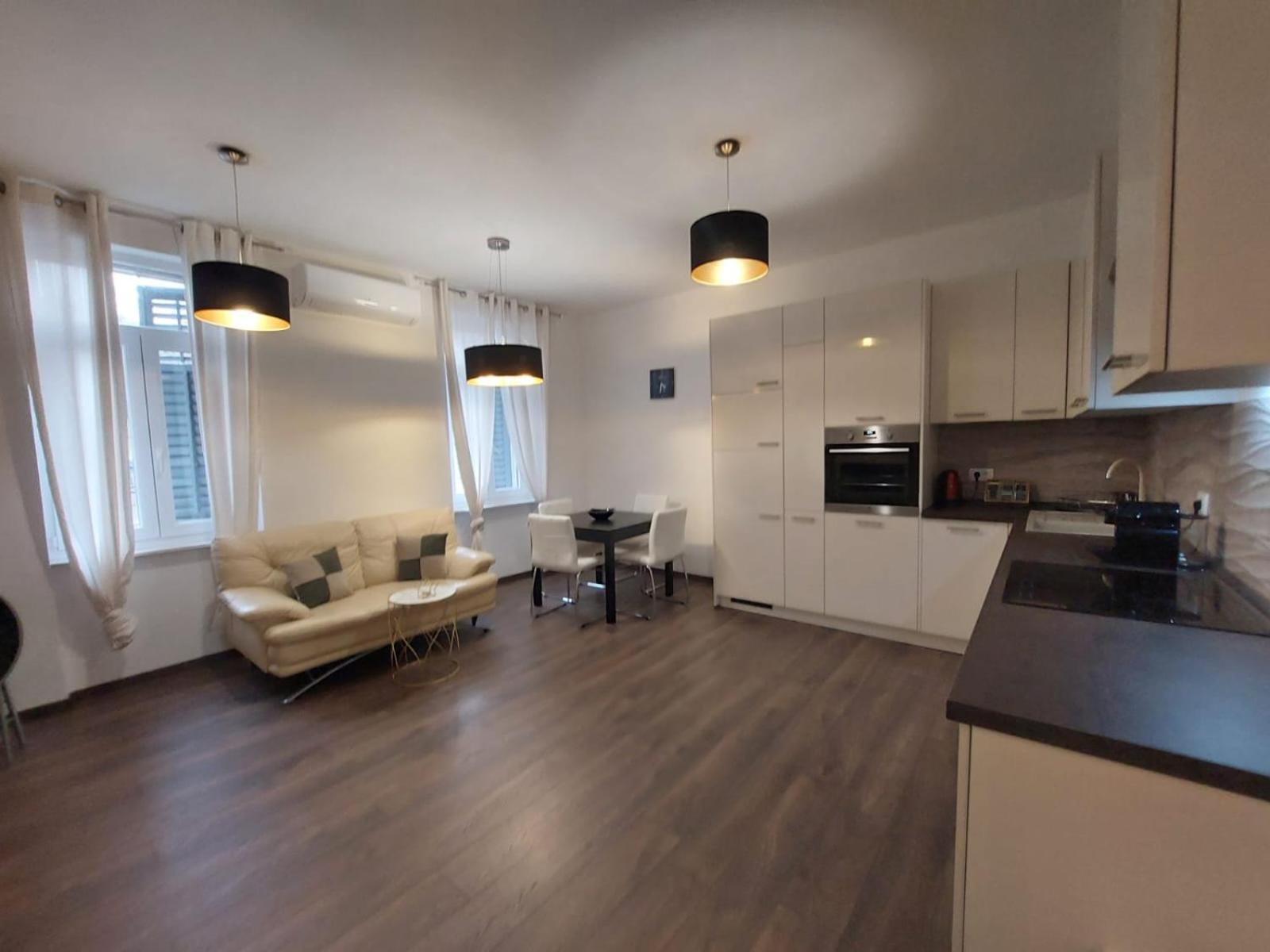 Apartman Lana Rijeka Ngoại thất bức ảnh